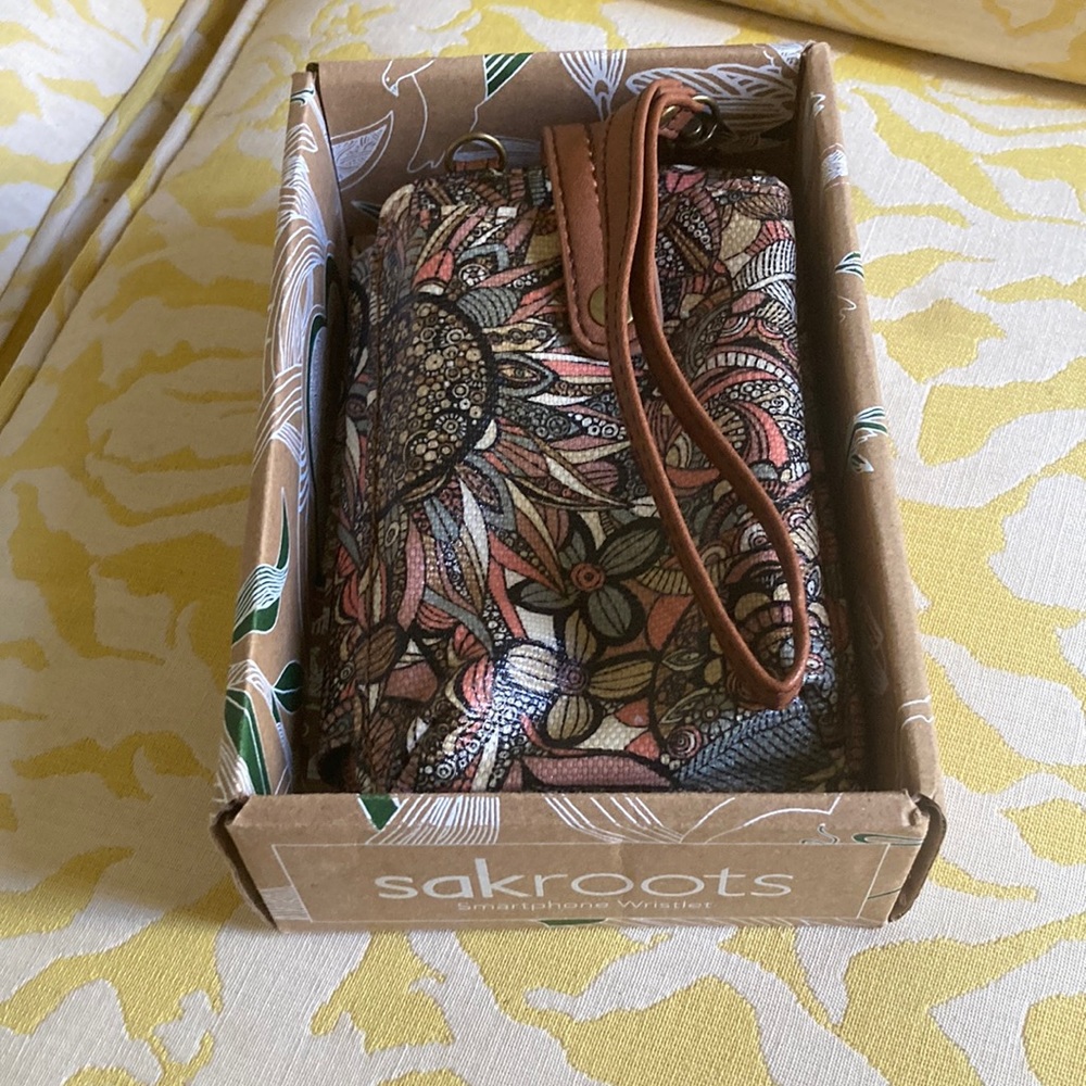Sakroots Smartphone Wristlet